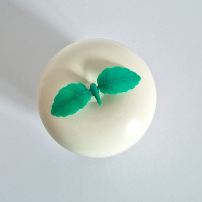 Pomme à glaçons blanche vintage