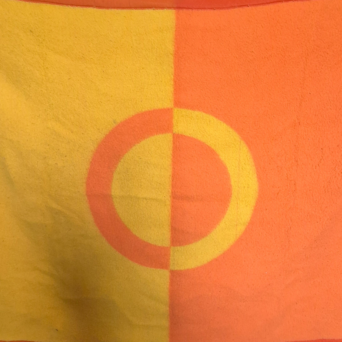 Couverture Dralon orange et jaune vintage