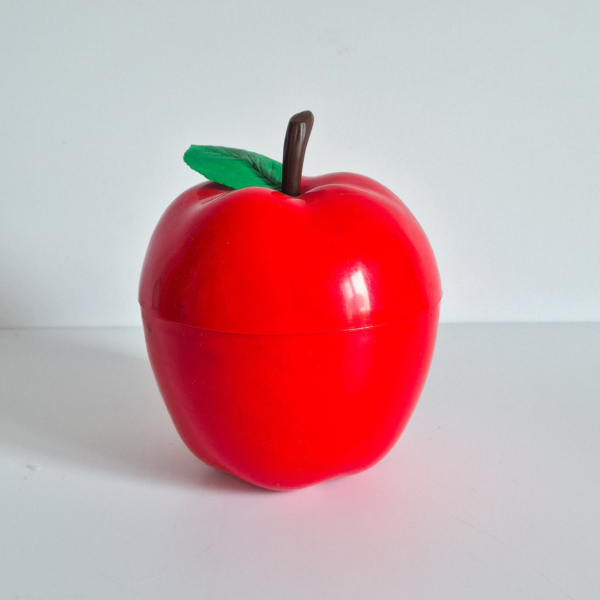 Pomme à glaçons rouge vintage