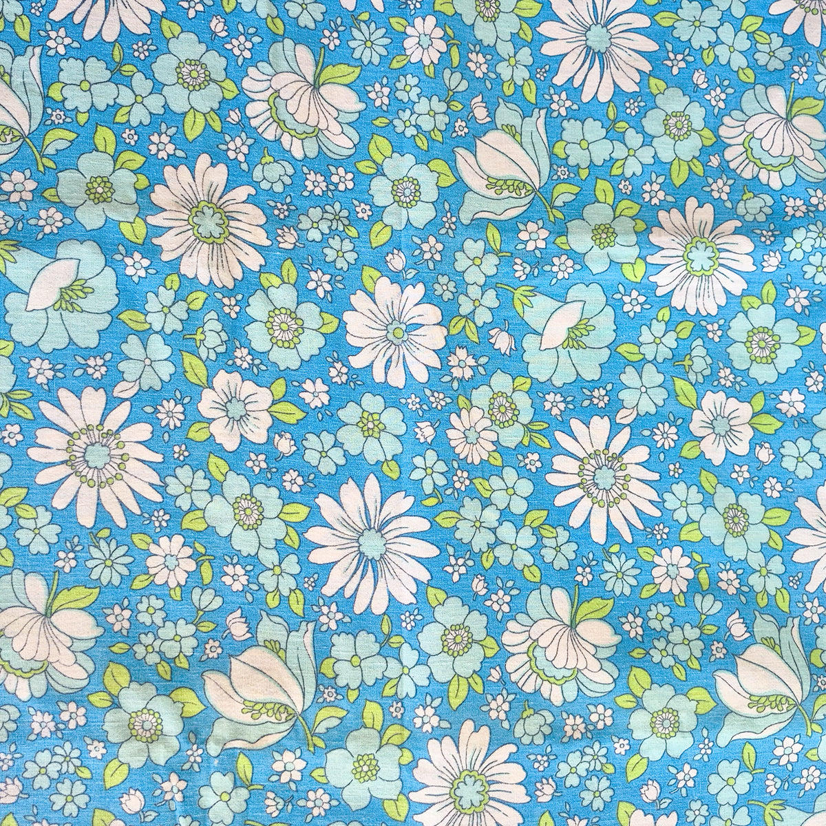 Grand drap plat fleurs bleues vintage