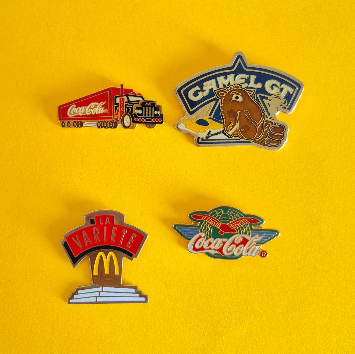 Pin's publicitaire vintage- au choix
