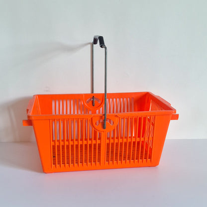 Panier en plastique orange vintage