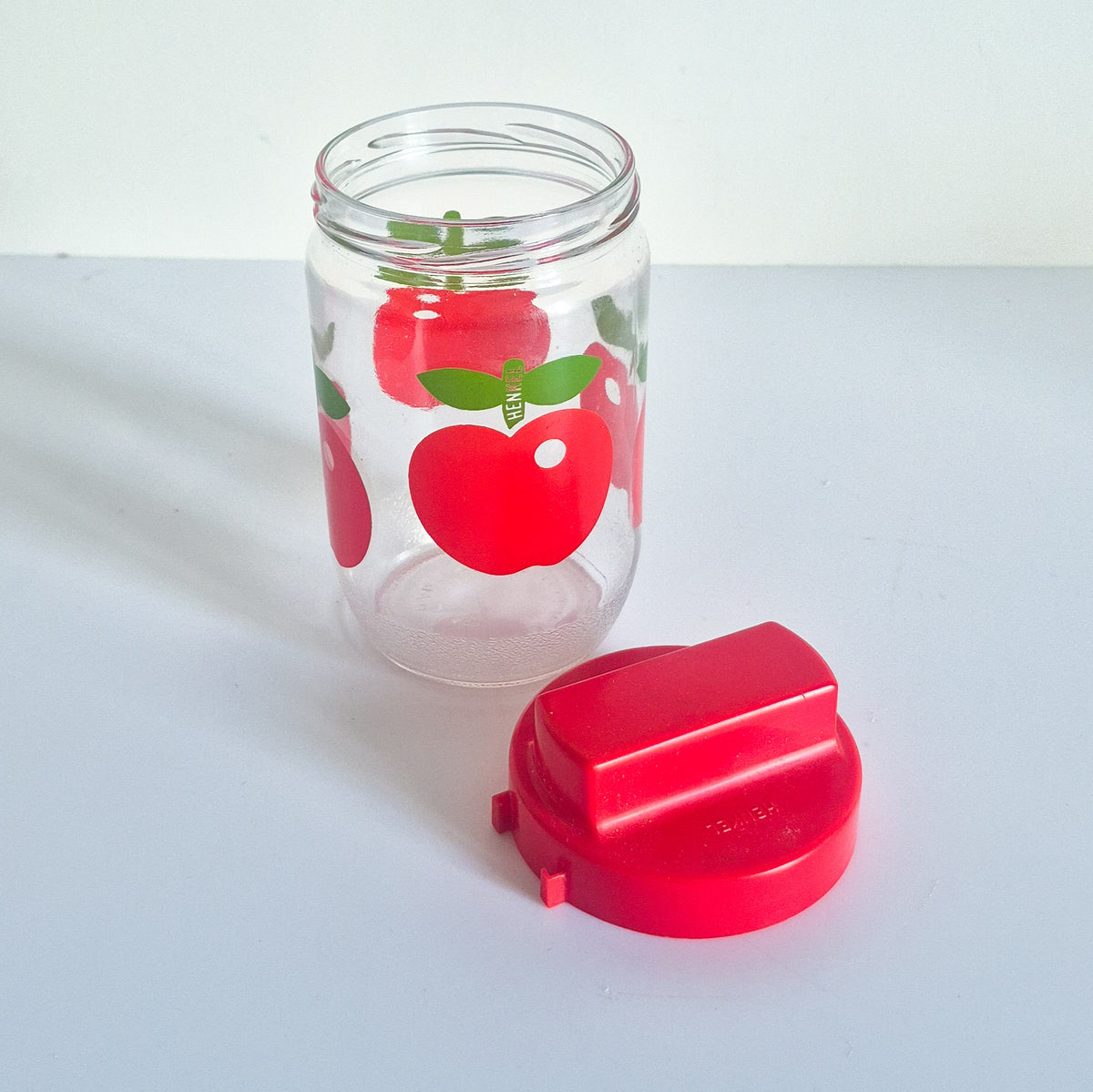 Bocal Henkel pommes rouges vintage
