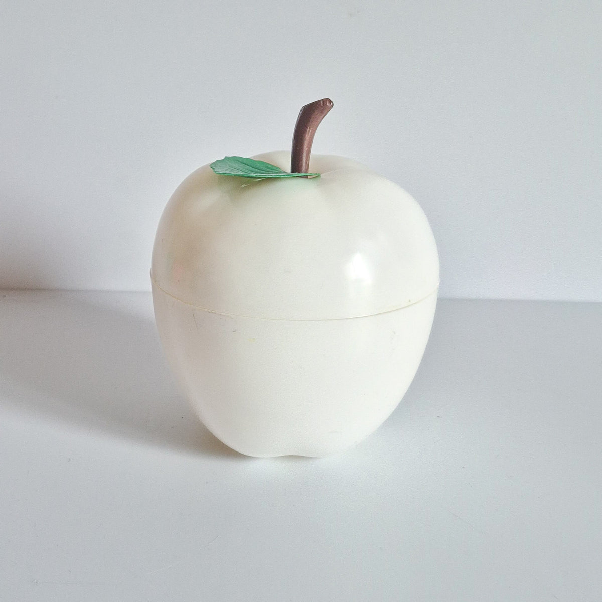 Pomme à glaçons blanche vintage