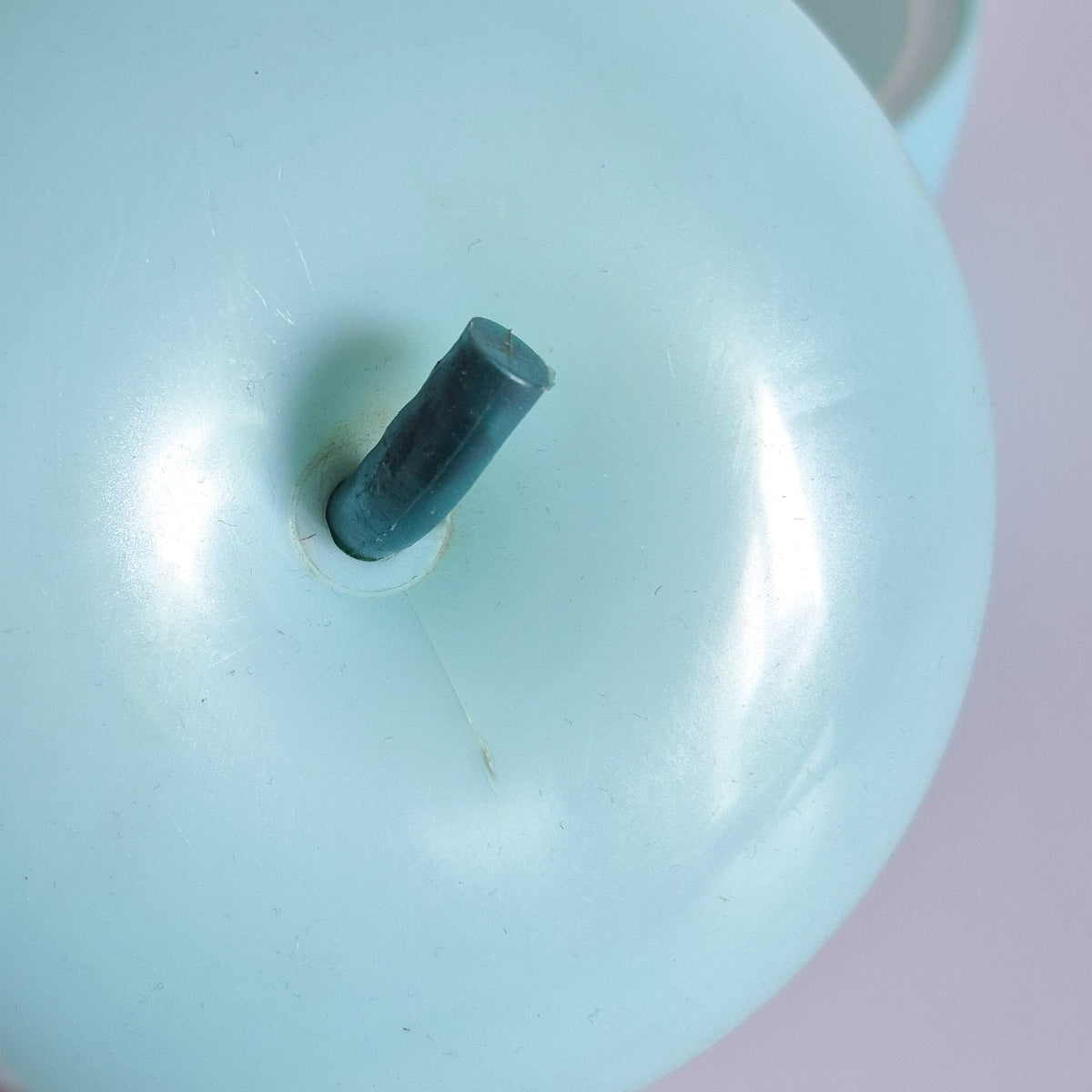 Pomme à glaçons bleue vintage