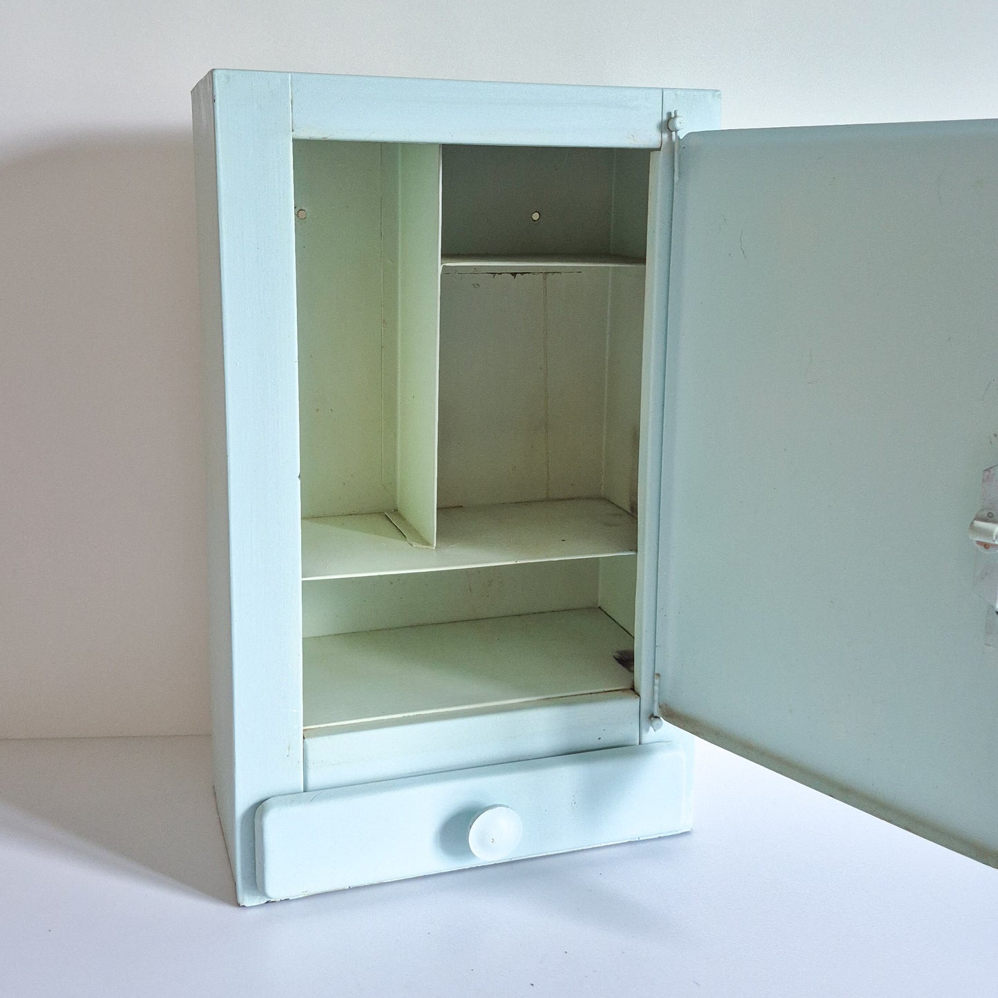 Armoire métal bleue vintage